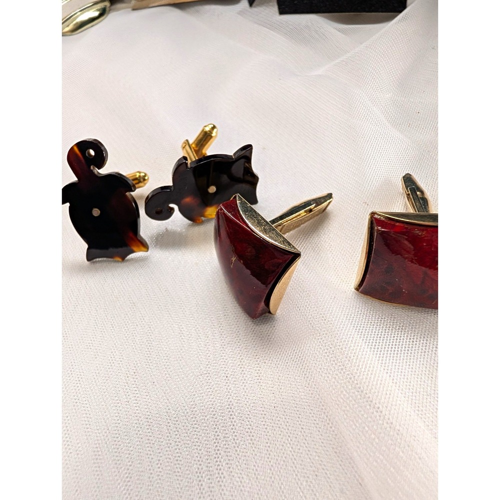 Vintage Cufflinks Lot 2 Pairs Red Stone Square & Faux Tortoiseshell Turtle Motif